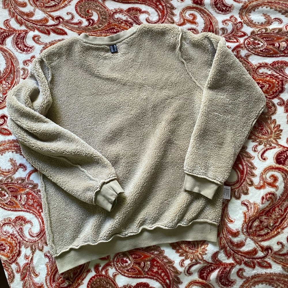 Sweatshirt - Picture 7 of 13